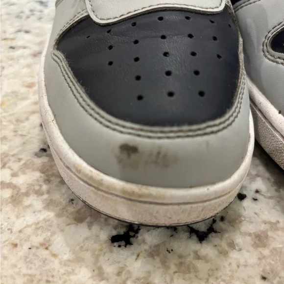 Nike Dunk Low youth 5.5 Gray and navy Sneakers with Red Accents - Picture 6 of 6